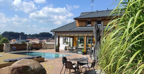 Property building, Garden view, Pool view