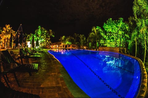 Night, Swimming pool