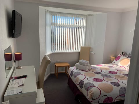 Austins Guest House Bed and Breakfast in Cardiff