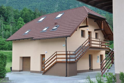 Apartma Jernej Condominio in Bovec