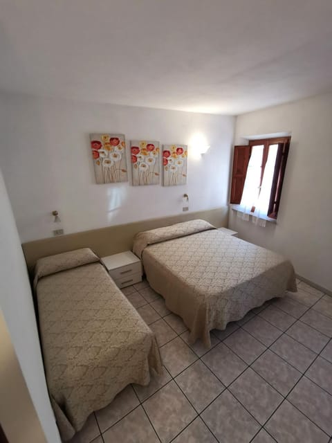 Bedroom, air conditioner