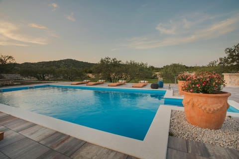 Villa Red Hacienda with Pool Chalet in Split-Dalmatia County