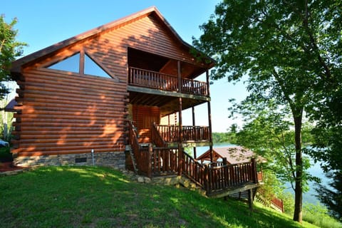 Lakeside and Lovin It Casa in Sevierville