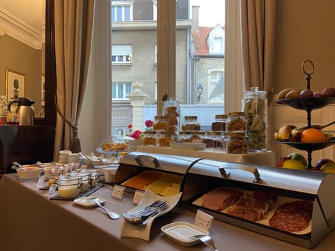 Breakfast, Continental breakfast, Buffet breakfast