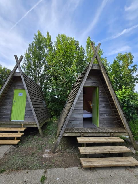 Eté indien-hôtellerie de plein air Campground/ 
RV Resort in Wimereux