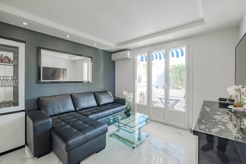 Wonderful one bedroom heart of Cannes, 5min walk to Palais! Condominio in Cannes