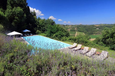 Castello di Bibbione Farm Stay in San Casciano Val Pesa