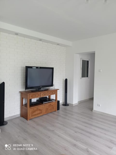 Communal lounge/ TV room, TV and multimedia