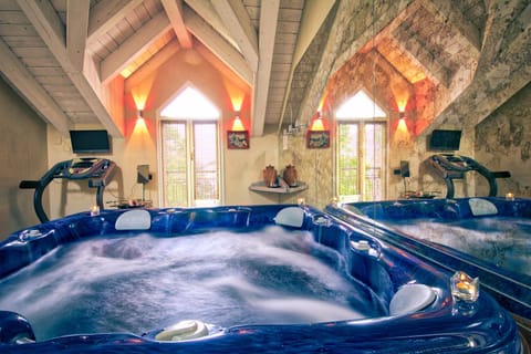 Hot Tub, Spa and wellness centre/facilities