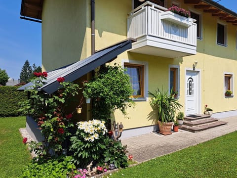 Facade/entrance, Garden