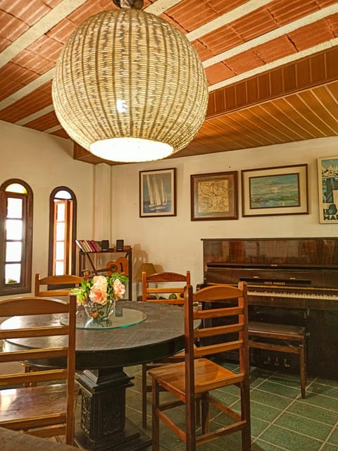 Pousada Porto Praia Inn in Vila Canaa