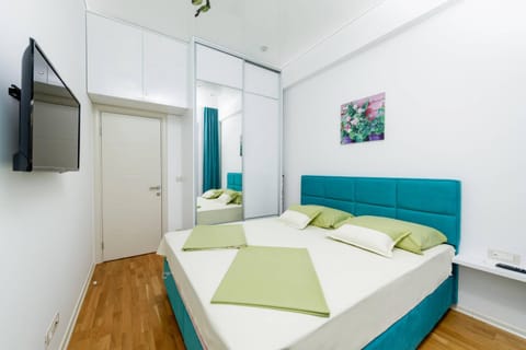Lux Apartments Harmonia Condo in Budva