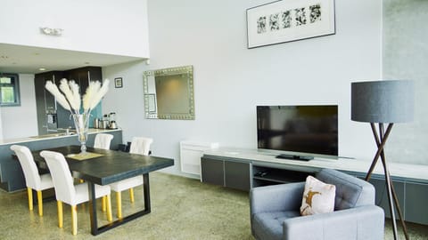 City Fringe Apartment with Sky Tower and City Views Eigentumswohnung in Auckland