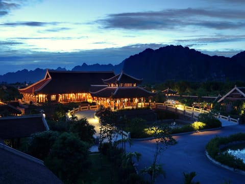 Emeralda Resort Ninh Binh Resort in Laos