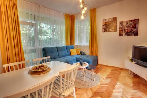 TERRACE HOME - Three bedrooms City center Condo in Plovdiv