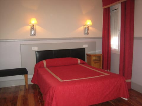 Hostal Canovas Bed and Breakfast in Cuenca