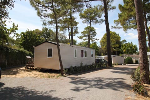 Mobilhome 756 CLIMATISE le Bois Dormant 4 etoiles Campingplatz /
Wohnmobil-Resort in Saint-Jean-de-Monts