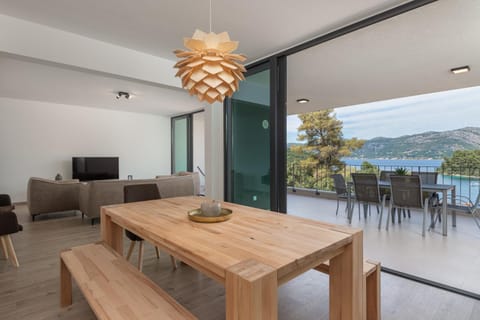 Dining area, Sea view, Sea view