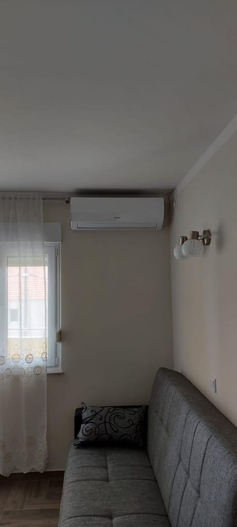 Living room, air conditioner