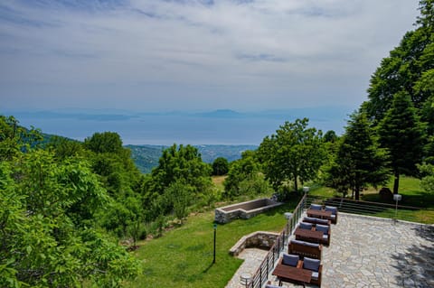 Property building, Restaurant/places to eat, View (from property/room), Garden view, Sea view