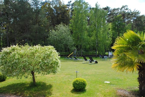 Garden, Seating area