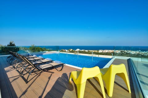 Seating area, Sea view, Swimming pool