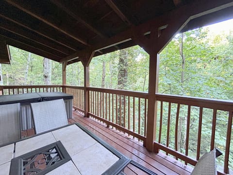 Hot Tub, View (from property/room)