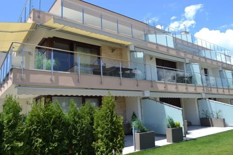 A17 Beachapartman Condominio in Siófok