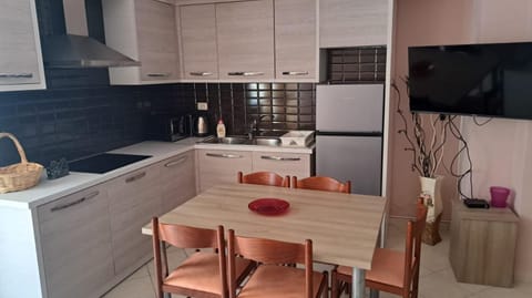 Cava Apartments Condo in Sarandë