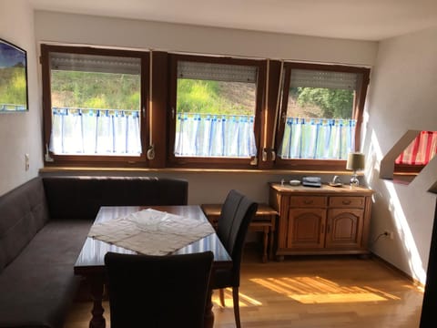 Photo of the whole room, Dining area