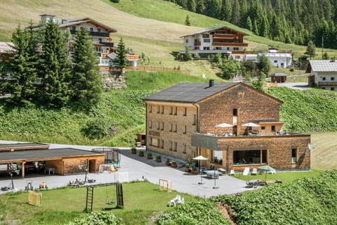 Property building, Children play ground, Balcony/Terrace, Garden view, Location, Parking
