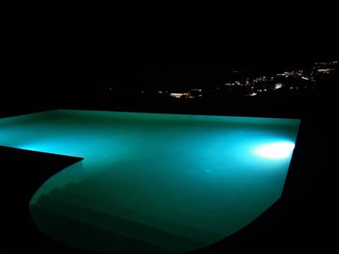 Night, Swimming pool