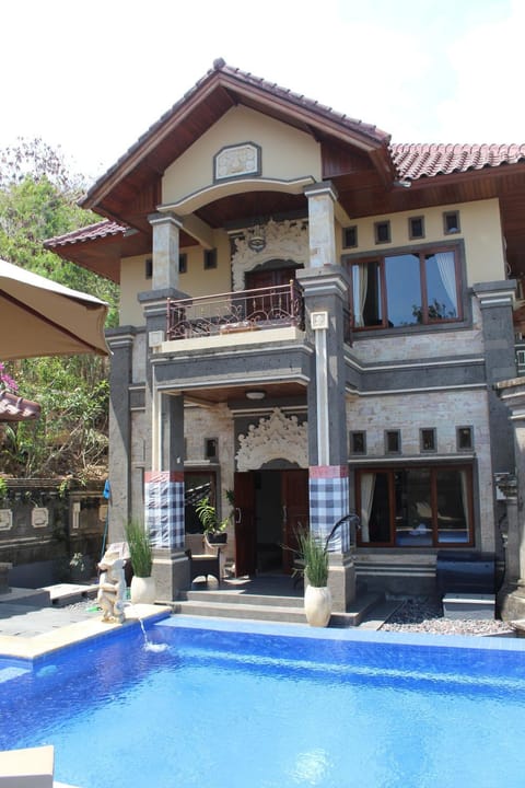 Puri Pondok Dawa Villa Chalet in Karangasem Regency