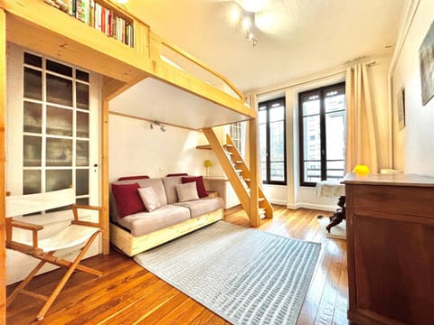 Spacieux appartement central 3* avec parking - FR-1-432-13 Apartment in Annecy