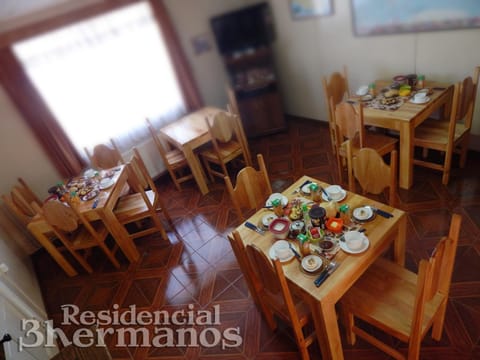 Residencial Tres Hermanos Hostel in Punta Arenas