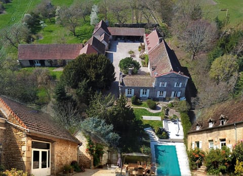 Property building, Bird's eye view, View (from property/room)