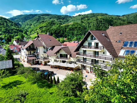 Property building, Nearby landmark, Spring, Day, Natural landscape, Bird's eye view, Mountain view