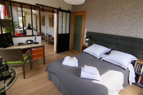 bibou's room Paris Bed and Breakfast in Paris