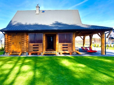 Property building, Garden, Balcony/Terrace