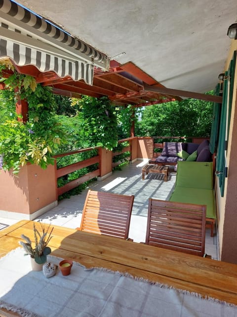 Balcony/Terrace, Seating area