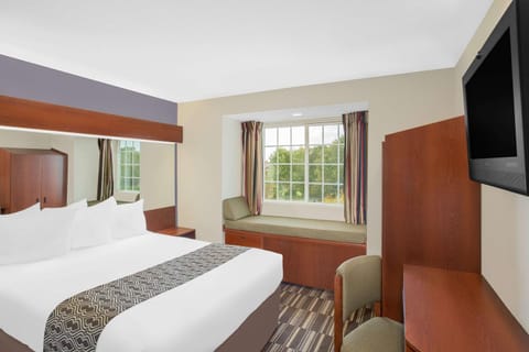 Microtel by Wyndham Bentonville Hotel in Rogers