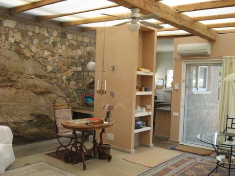 Kitchen or kitchenette, Decorative detail, Seating area, Dining area