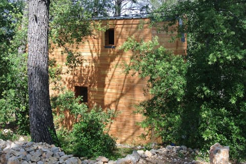 LA MAISON DES "BOIS" House in Lorgues