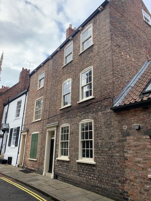 7 Precentor's Court House in York