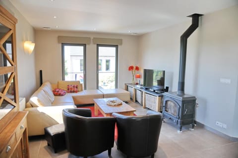 Nid des Amis House in Wallonia, Belgium