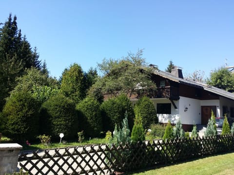 Schwarzwald - Villa Appartments Titisee Eigentumswohnung in Titisee-Neustadt