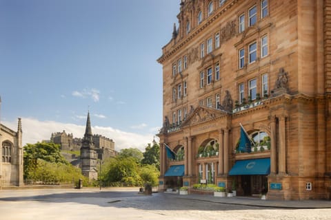 Property building, Nearby landmark, Day, Landmark view