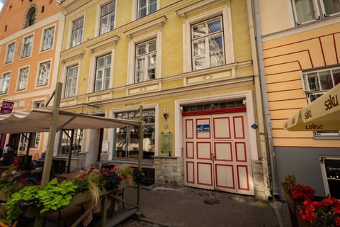 Medieval Home Apartment in Tallinn