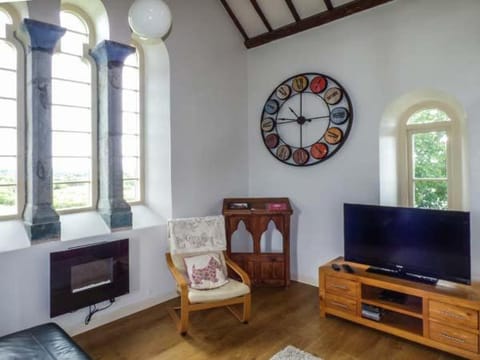 Eglwys St Cynfil House in Wales