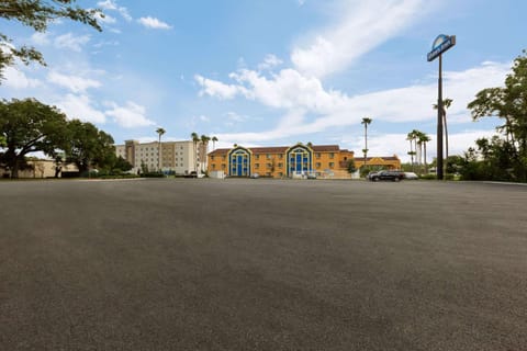 Days Inn by Wyndham Orange Park/Jacksonville Hotel in Orange Park